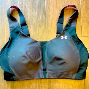 Under Armour Sports Bra Heat Gear - fits 32-34DD